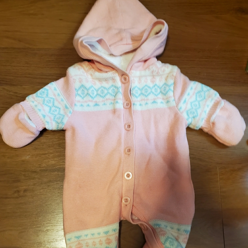 Jessica Simpson snow suite for baby